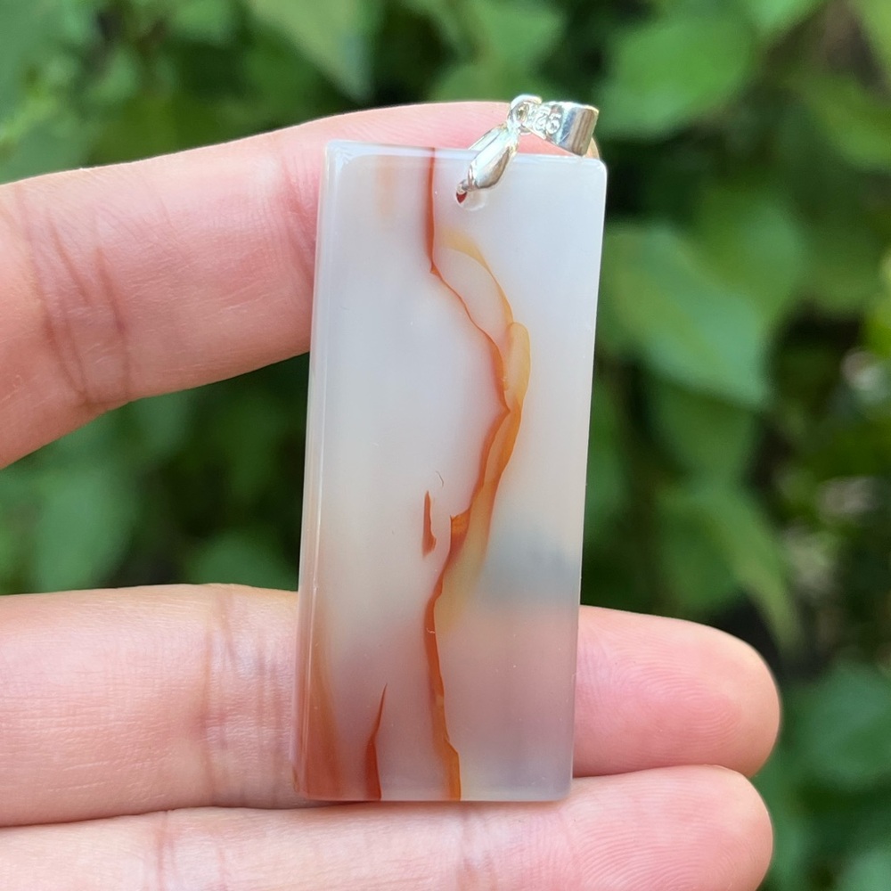 Silver‎ plated long skinny banded agate pendant 1318